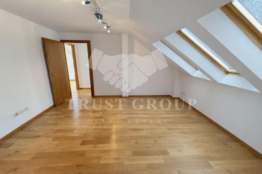 Apartament cu 3 camere în Clucerului