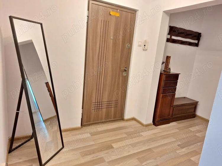 Apartament cu 3 camere decomandat în Mazepa 1