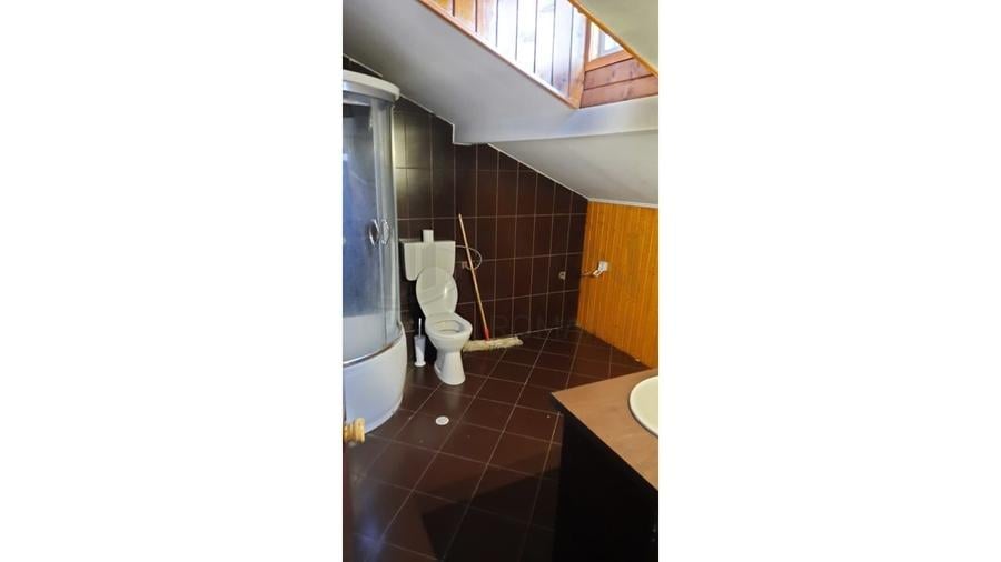 Casă individuală cu 3 camere cu Canalizare în Banu Manta