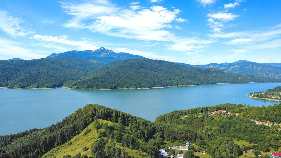 Teren agricol intravilan de 1723 mp, în Hangu