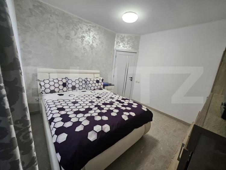 Apartament cu 3 camere decomandat, mobilat în Florești