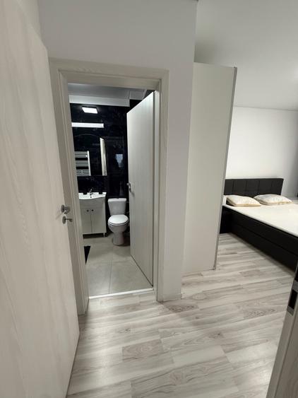 Apartament cu 3 camere semidecomandat în Chiajna