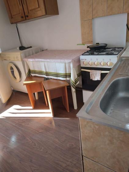 Garsonieră decomandată în Războieni