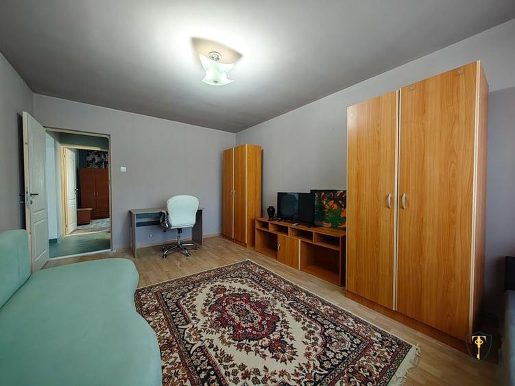 Închiriez apartament cu 3 camere în Zorilor 0% COMISION - 7
