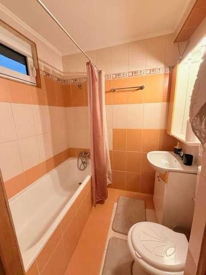 Apartament de inchiriat - 2 camere - Bulevardul Basarabia/ Piata Muncii - 4
