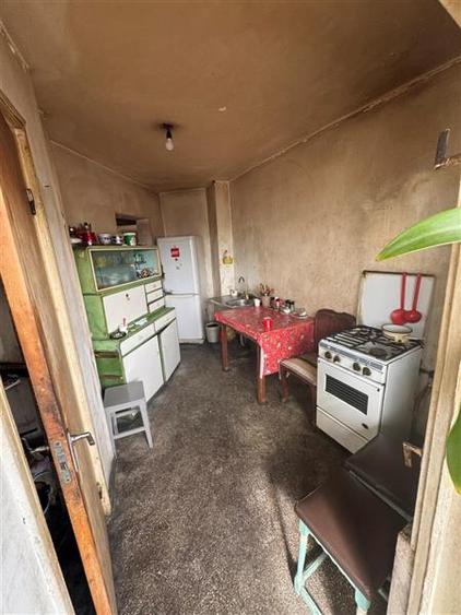 Apartament 4 camere Decomandat Bld. Obregia - 11