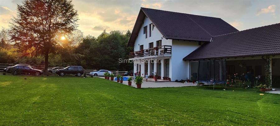 Hotel/Pensiune, 600 mp în Lisa
