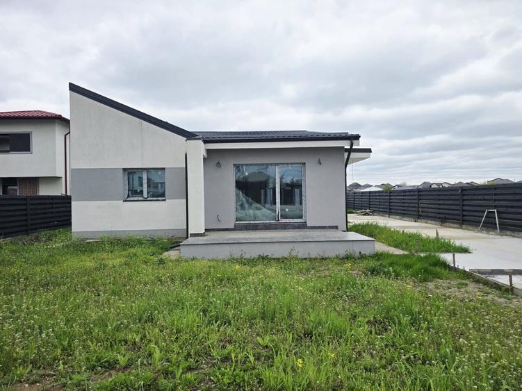 Tunari, casa cocheta pe parter, confort, eficienta si liniste - 12