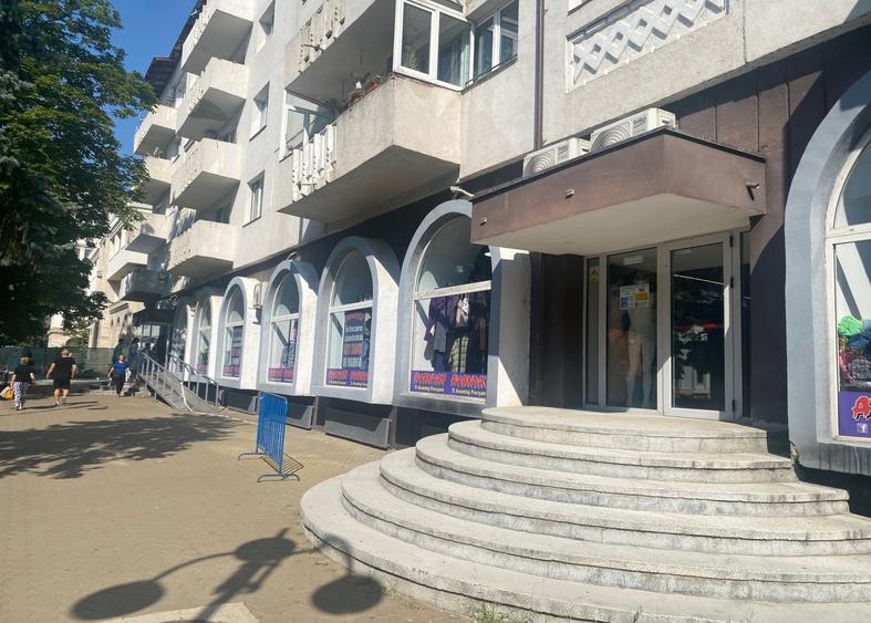Spatiu comercial de inchiriat pe Strada Dimitrie Cantemir 1, Focsani - 1