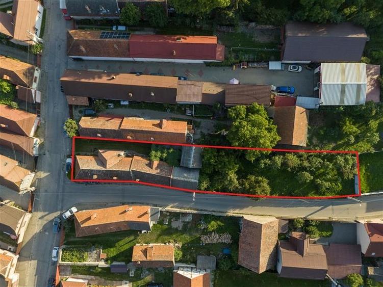 Casa traditionala cu teren generos COMISION 0 - 4