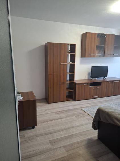 Micro 17, 2 camere amenajate modern, mobilate Pret 400 Euro - 3