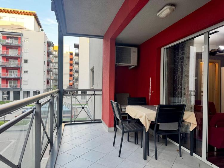 Apartament cu 2 camere semidecomandat, mobilat în Torontalului