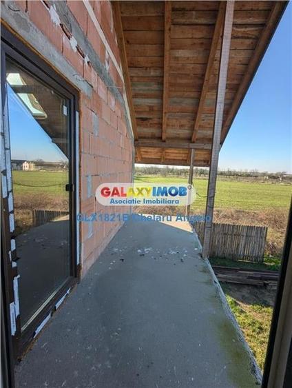 Adunatii Copaceni vila P+1 ,5 camere,suprafata 165 mp, teren 1300 mp - 21