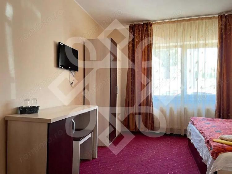 Pensiune cu 7 camere de vanzare in Baile 1 Mai - 17