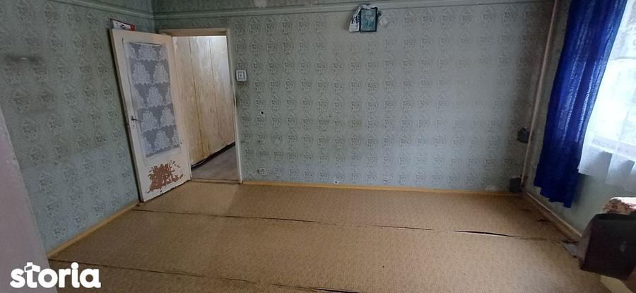 Bd- dul Regele Mihai I, 2 camere, etaj 2 - 1