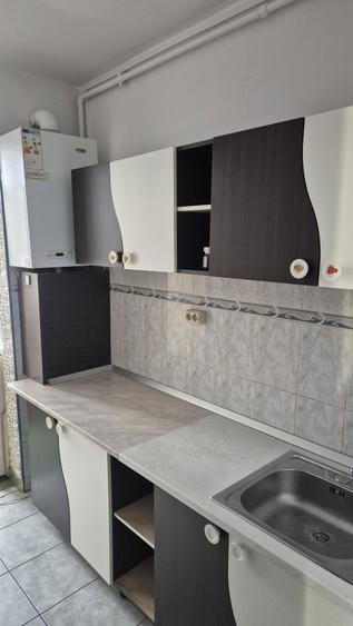 Inchiriez garsoniera - 1