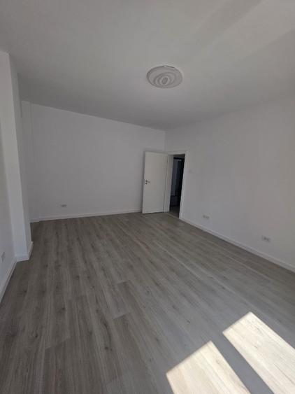 BLOC NOU apartament cu 1 camera 30.4m² de vanzare, FINALIZAT , ZONA CENTRALA Pod - 2