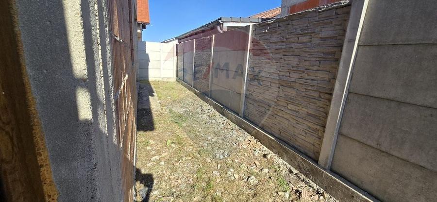 CASA CU ETAJ DE VANZARE LA GRI LA 12 KM DE ARAD ZIMANDUL NOU - 22