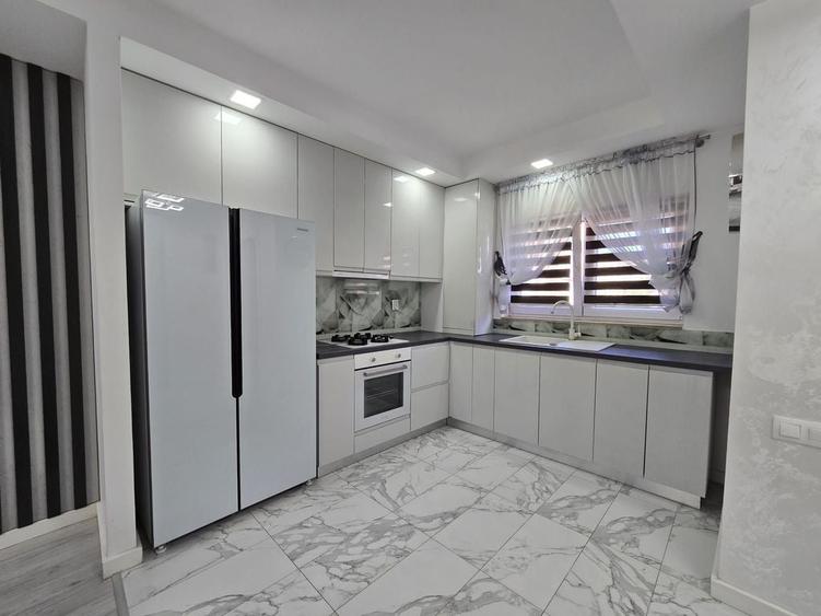 Casă cu 3 camere cu Teren 145 Mp în Ștefăneștii de Jos