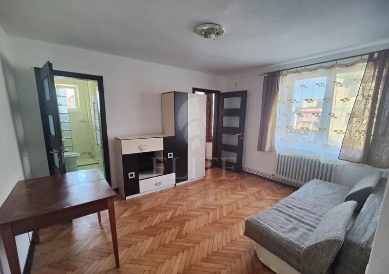 Apartament cu 2 camere semidecomandat, mobilat în Gheorgheni