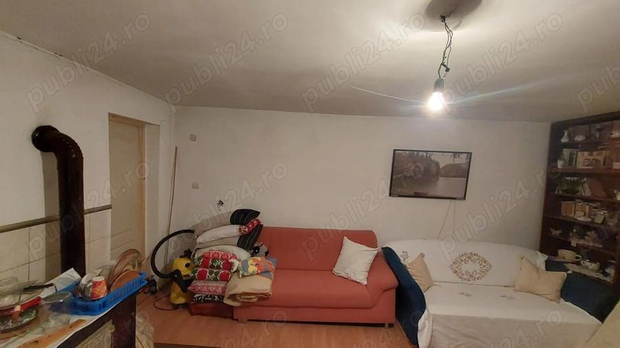 Casa de vanzare intr-o zona linistita in comuna Mociu - 6