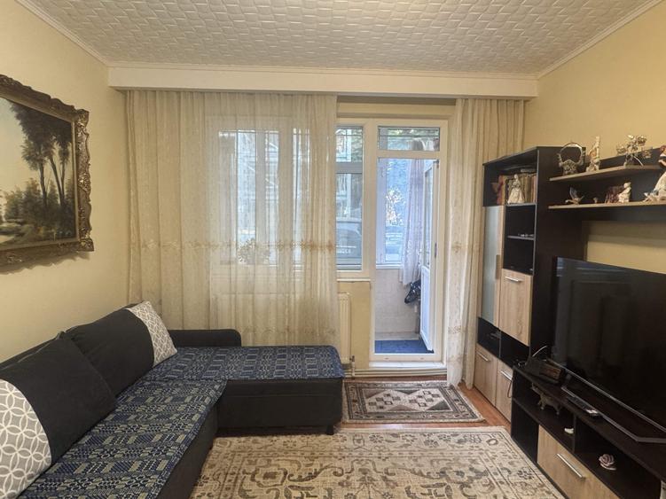 2 cam, 45 mp, bloc caramida, parter, ultracentral - str. Pacii - 9