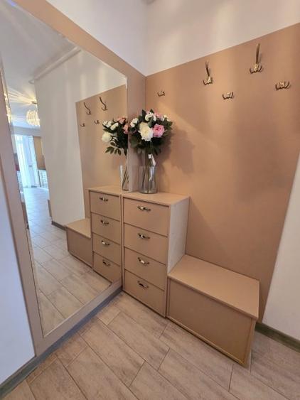 Locuinta perfecta: 3 camere mobilate, cu vedere frontala superba - 2