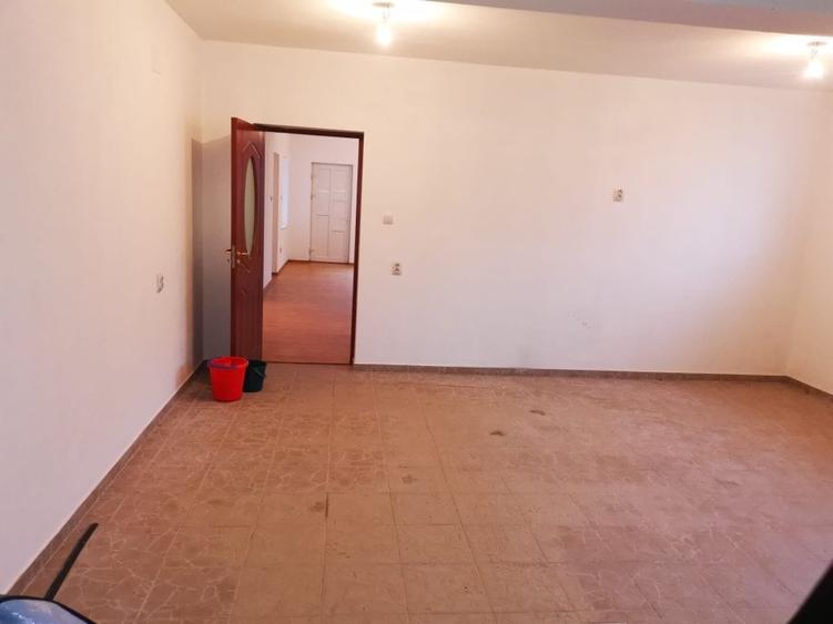 Vila P+E, Stefanesti - Cetate, teren 543 mp - 11