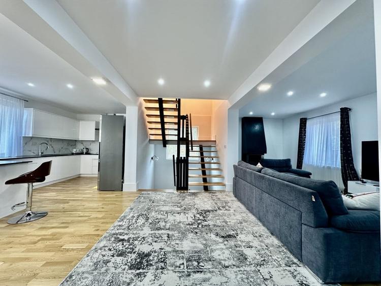 Vila de lux cu vedere la Muntii Bucegi, aproape de Castelul Bran, COMISION 0%!! - 15