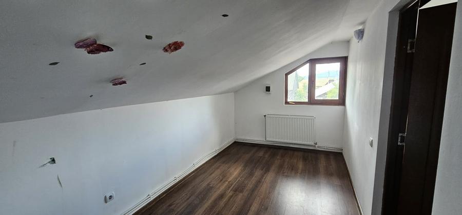 Casa de vanzare si fabrica de paine, zona Darmanesti! - 6