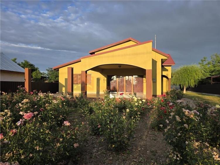 EXCLUSIVITATE! Casa tip parter si teren generos aproape de Buzau - 2