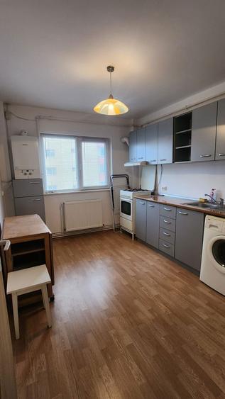 Garsoniera mobilata si utilata, etaj 2, Triaj 320 - 3