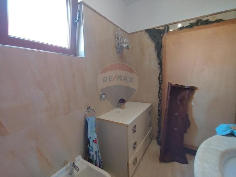 Casă / Vilă de lux cu 5 camere de vânzare în Vadu Moldovei, Suceava - 35