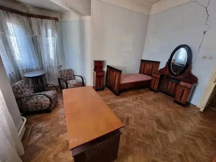 A 33 Proprietarul vinde casa energiei gara construita acum 3 an din caramida , - 10