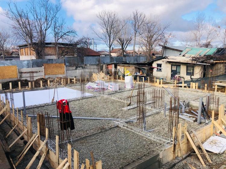 2 Duplex-uri la 8 minute distanta de mers pe jos de statia autobuzului 103 - 30