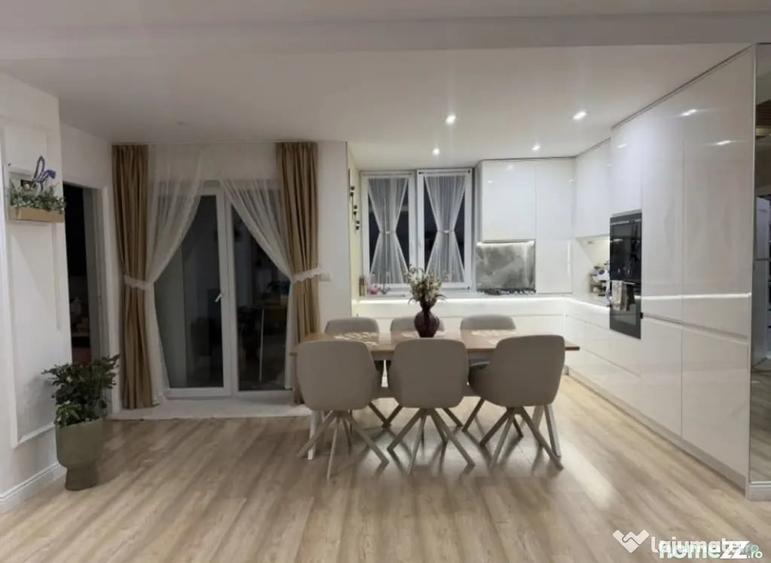 Apartament cu 3 camere decomandat în Ultracentral