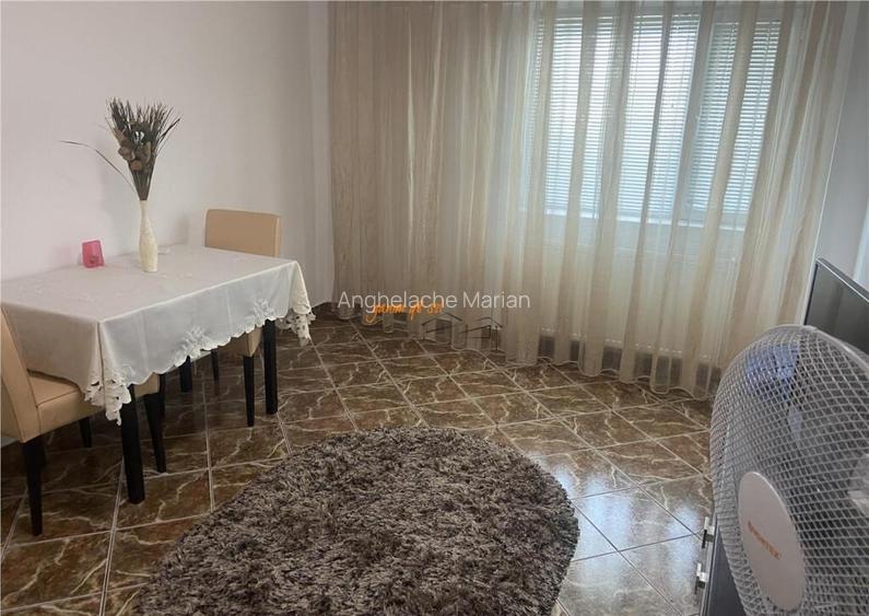 Apartament 3 camere , zona centrala -Inspectoratul Scolar ,d Apartament 3 camere , zona centrala -Inspectoratul Scolar ,d