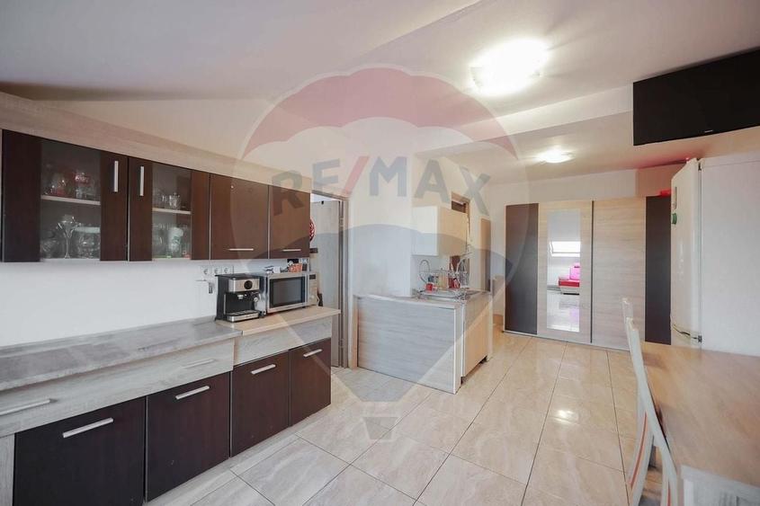 De vânzare apartament cu 3 camere, Rogerius, Oradea - 2