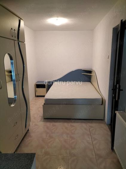 Inchiriez apartament 3 camere parter Inchiriez apartament 3 camere parter