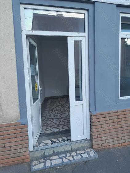 Spatiu comercial de inchiriat - 4