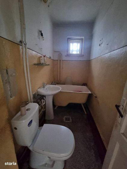 Apartament 2 camere, zona Centru, etaj 2 ! - 2