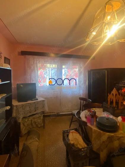 Apartament cu 4 camere decomandat în Central