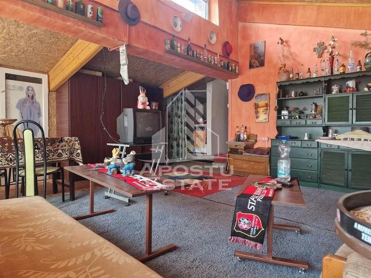 Casa familiala cu spatiu comercial si garaj P+1E+M 720 Mp - 46