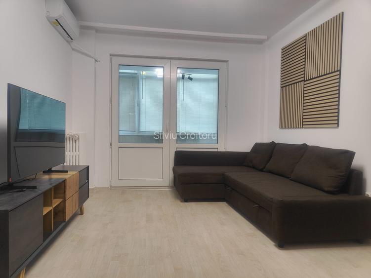 Piata Romana - Calea Victoriei