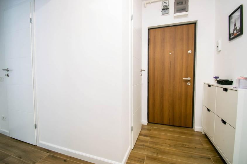 Bd.Obregia 2 camere,renovat lux,mobilat-utilat,centrala proprie,etaj 3/10 - 18