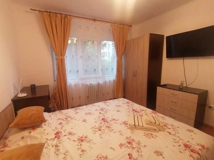 Apartament cu 2 camere, etajul 1/4, zona Podu Ros - 1