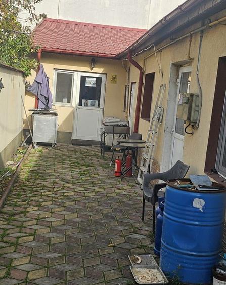 Spatiu pretabil cofetarie-laborator Eroii Revolutiei( Bellu) - 17