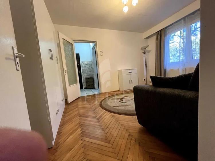 Apartament 2 camere în zona STRAZII PARANG - 7