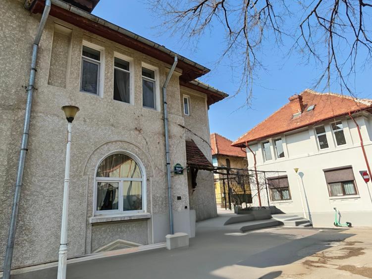 Ultracentral, casa speciala pe o strada speciala! - 3