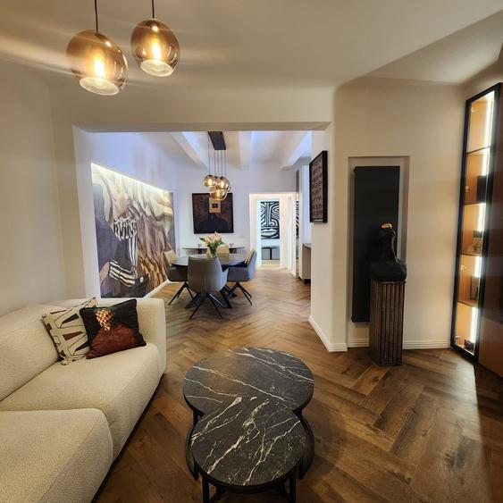 Unicat în Blocul Florentin: 3 camere, 2 băi, renovat integral cu designer - 1